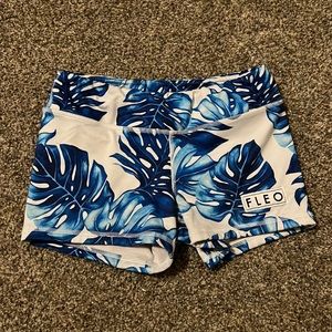 Fleo small Blue Monstera Leaves 3.25